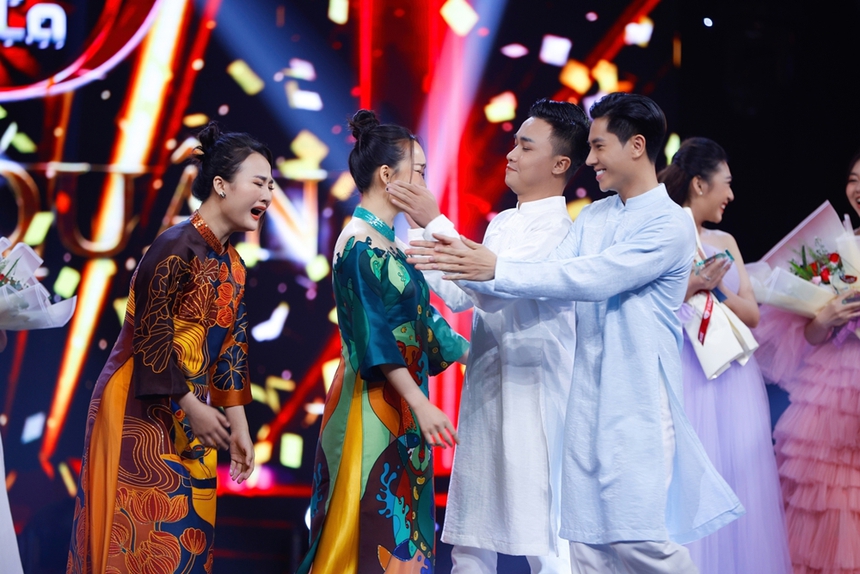 Gây tiếc nuối khi chỉ giành giải Á quân ở Tuyệt đỉnh song ca, "trai đẹp" Jack Long vẫn tuyên bố "thấy mình may mắn" - Ảnh 2. Gây tiếc nuối khi chỉ giành giải Á quân ở Tuyệt đỉnh song ca, "trai đẹp" Jack Long vẫn tuyên bố "thấy mình may mắn" - Ảnh 2.