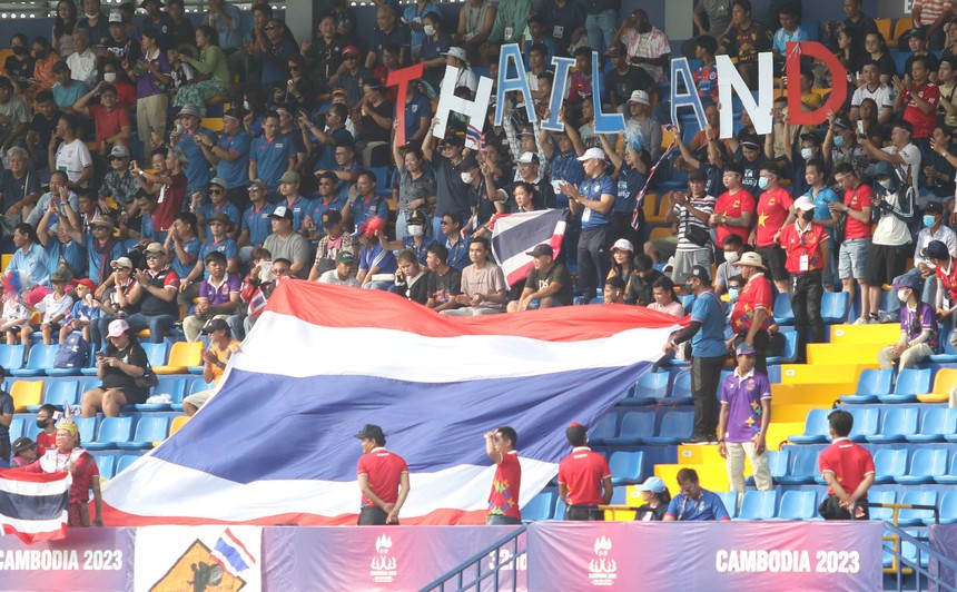 HLV Singpore tự tin hạ được U22 Việt Nam, khen U22 Thái Lan ‘trên tầm Đông Nam Á’ - Ảnh 3.