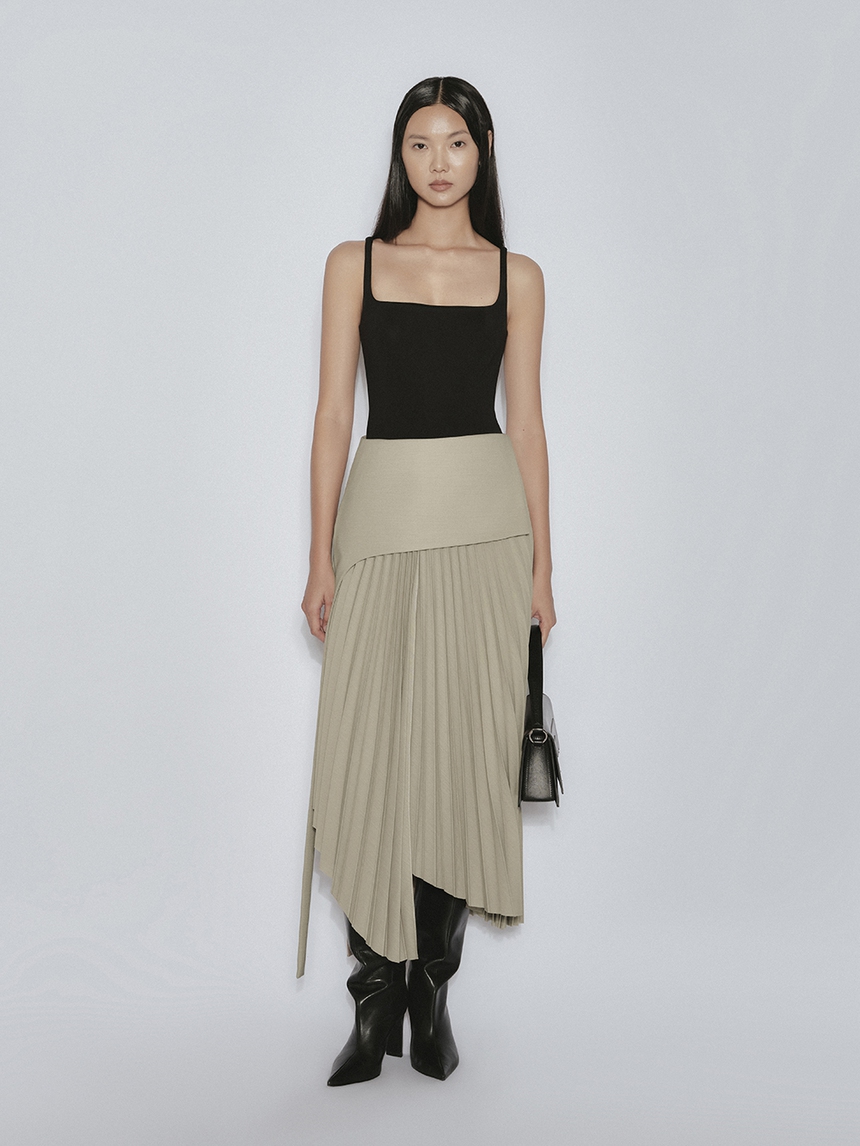 Cường Đàm ra mắt BST 'Figure' kể câu chuyện về nội tâm của người phụ nữ - Ảnh 5.