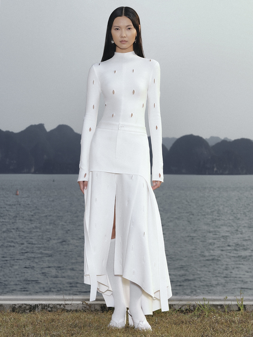 Cường Đàm ra mắt BST 'Figure' kể câu chuyện về nội tâm của người phụ nữ - Ảnh 1.