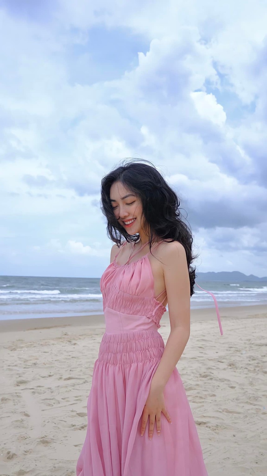 Ai là 'nữ hoàng cam thường' trong làng WAGs Việt? - Ảnh 7.