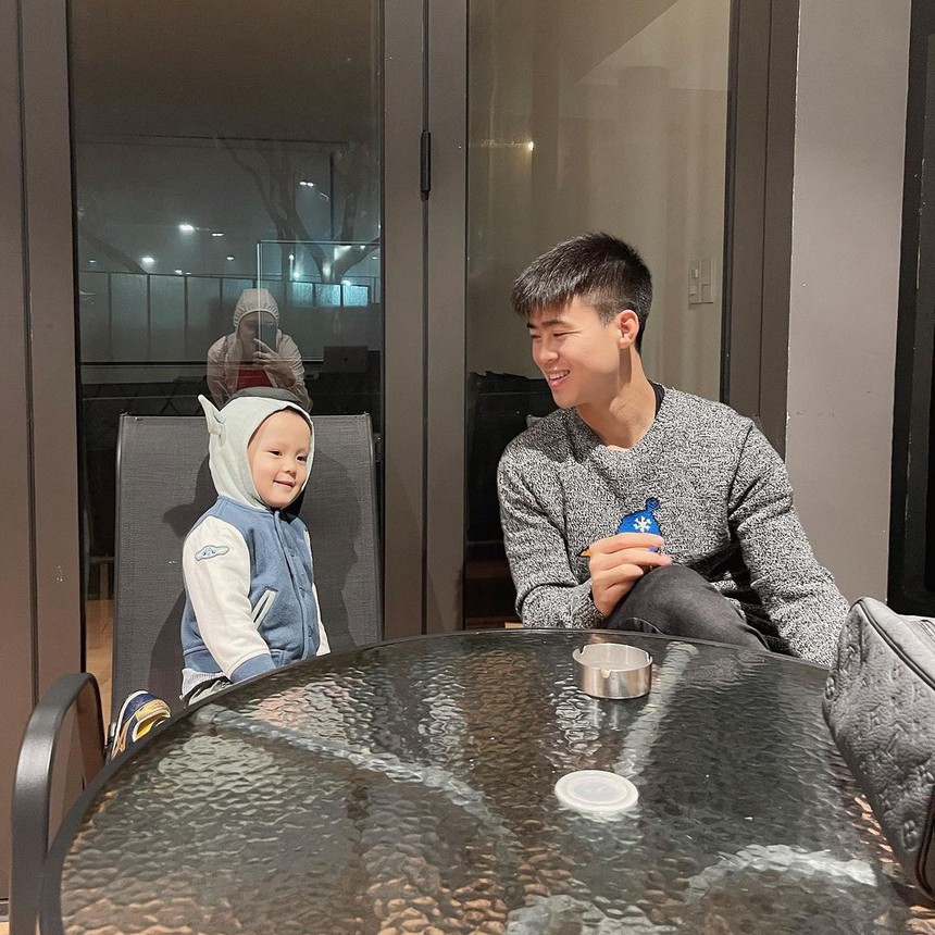 Duy Mạnh ngưỡng mộ gia đình Độ Mixi nhưng anh cũng hạnh phúc không kém bên 'công chúa béo' - Ảnh 4.