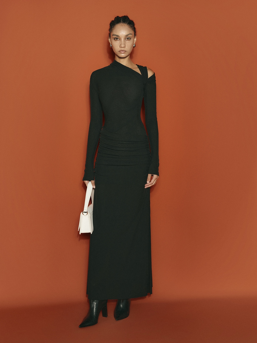 Cường Đàm ra mắt BST 'Figure' kể câu chuyện về nội tâm của người phụ nữ - Ảnh 11.