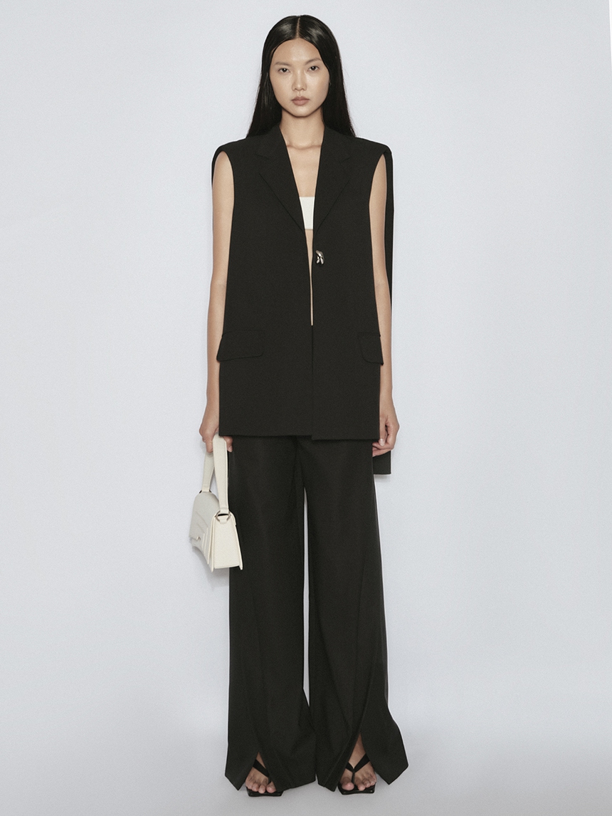 Cường Đàm ra mắt BST 'Figure' kể câu chuyện về nội tâm của người phụ nữ - Ảnh 4.