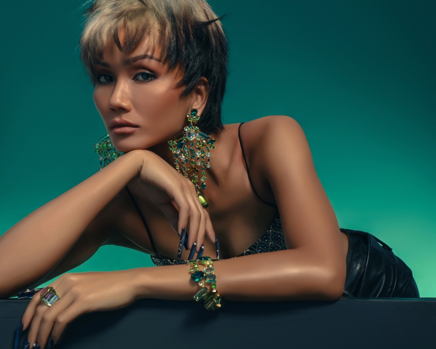 Hoa hậu H'Hen Niê trở lại với hình ảnh mái tóc ngắn - Ảnh 2.