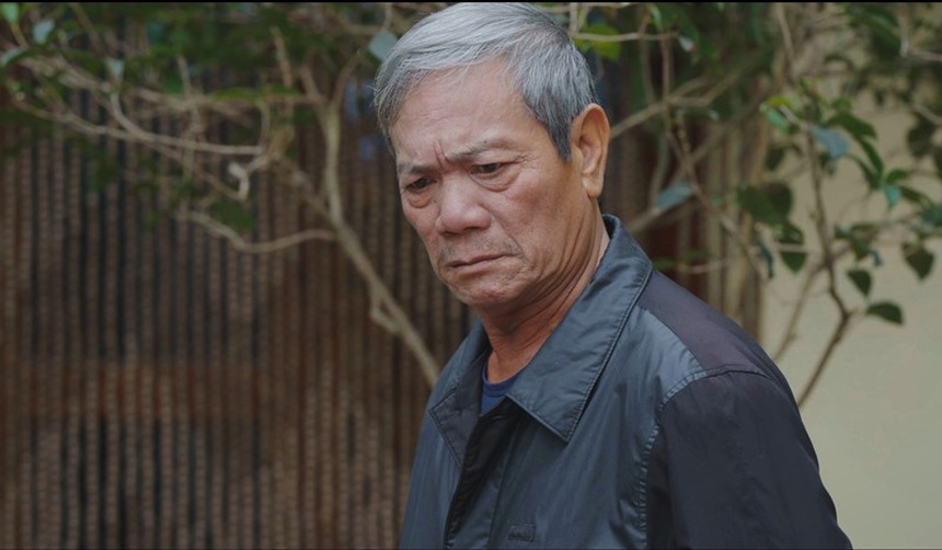 Số phận trái ngược cả phim lẫn đời của hai bố chồng phim 'giờ vàng' - Ảnh 3.