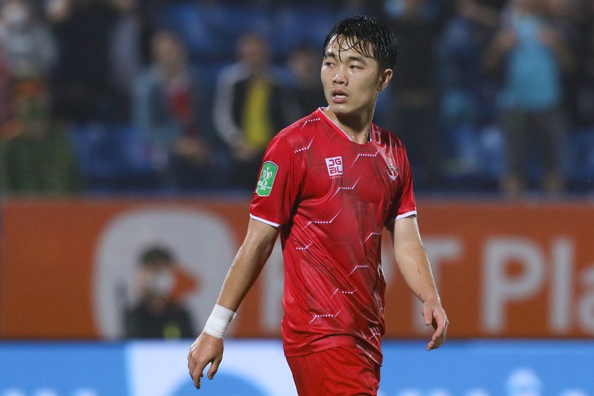 Nhìn Xuân Trường chịu cảnh mỉa mai, bỗng tiếc cho 'máy chạy Thường Châu' năm nào của thầy Park - Ảnh 2.