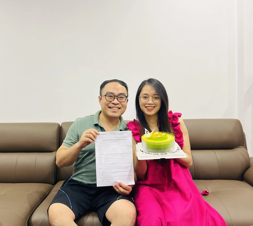 Bác sĩ Hà Nội có nhà riêng, xe xịn, ủ mưu chinh phục vợ đẹp nhờ chiêu "giả vờ đau bụng", yêu 3 tháng làm đám cưới - Ảnh 4. Bác sĩ Hà Nội có nhà riêng, xe xịn, ủ mưu chinh phục vợ đẹp nhờ chiêu "giả vờ đau bụng", yêu 3 tháng làm đám cưới - Ảnh 4.