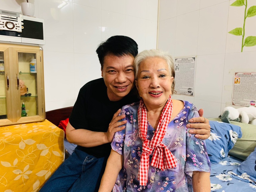 Buổi xế chiều của 'quái kiệt' Hồng Nga - Ảnh 2.