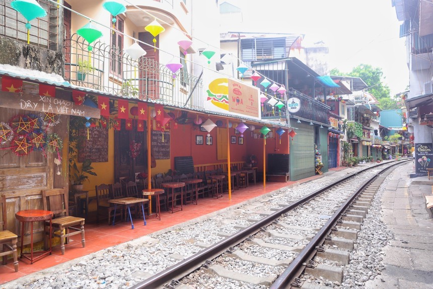 Góc nhìn 365: Thôi nhé, cà phê đường tàu - Ảnh 2.