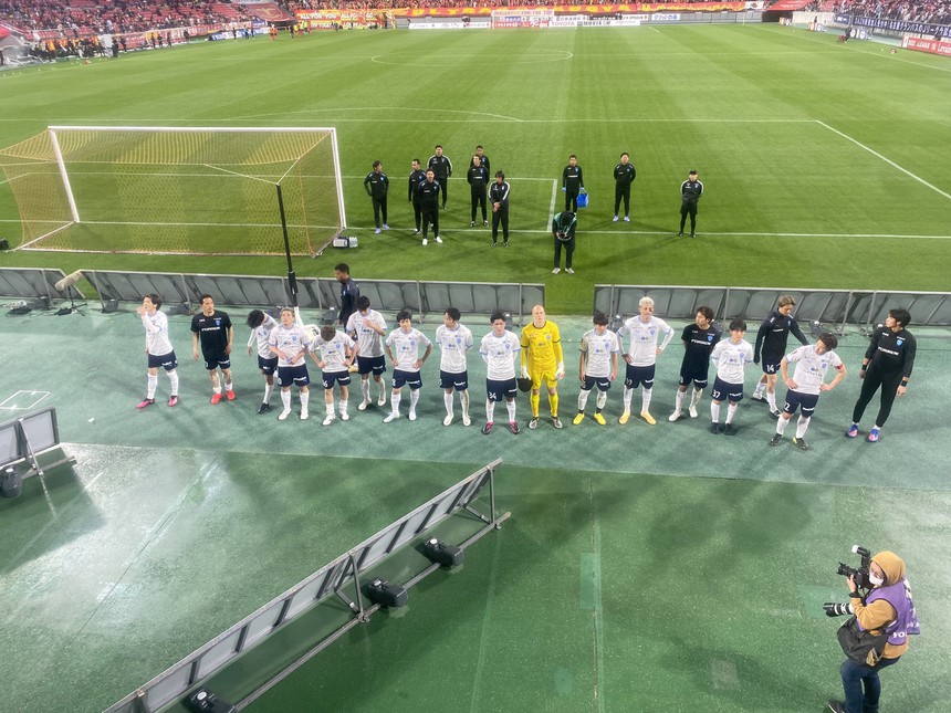 Công Phượng không được chấm điểm trong trận đấu chính thức đầu tiên cho Yokohama FC - Ảnh 2. Công Phượng không được chấm điểm trong trận đấu chính thức đầu tiên cho Yokohama FC - Ảnh 2.