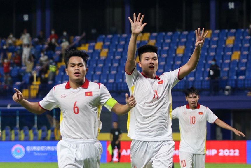 Bóng đá Việt Nam ngày 5/4: U22 Việt Nam tập huấn Bà Rịa Vũng Tàu chuẩn bị SEA Games 32 - Ảnh 4.