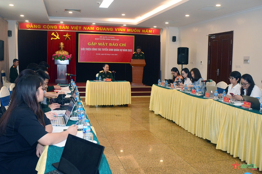 Tuyển sinh trên 4.300 chỉ tiêu đào tạo đại học, cao đẳng hệ quân sự năm 2023 - Ảnh 2.