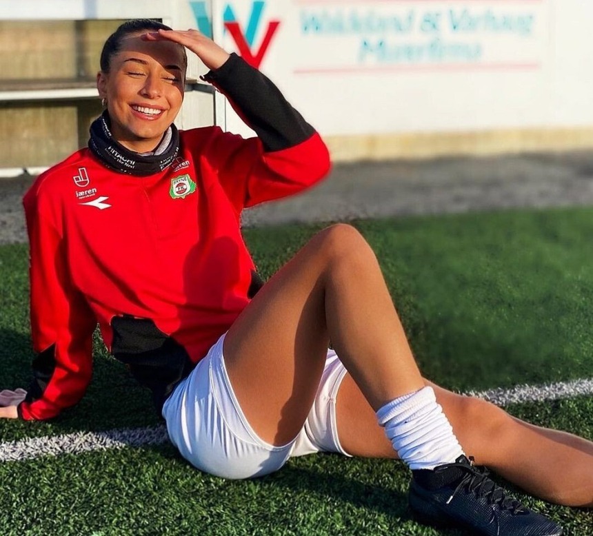 Lần hiếm hoi bạn gái Haaland lộ diện, nhan sắc thế nào, thân thế ra sao? - Ảnh 3. Lần hiếm hoi bạn gái Haaland lộ diện, nhan sắc thế nào, thân thế ra sao? - Ảnh 3.