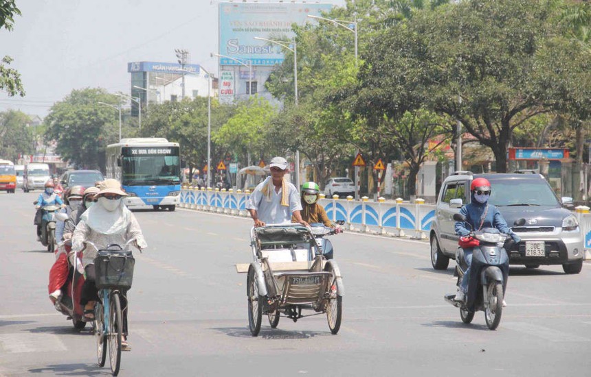 Không khí lạnh gây mưa dông - Ảnh 2.