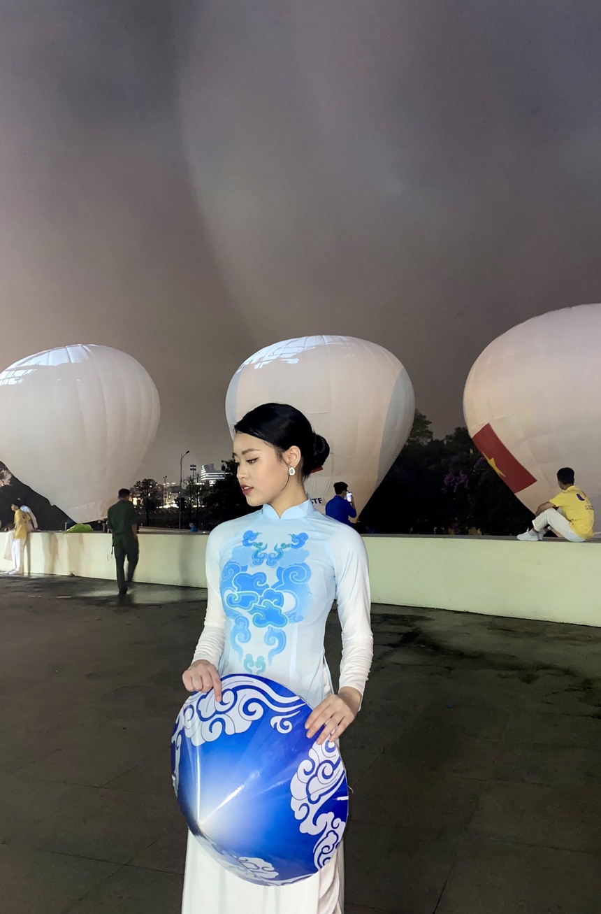 Đây chính là nữ sinh vừa đăng quang ngôi vị Quán quân cuộc thi Học sinh thanh lịch "The Brillant" của Trần Phú- Hoàn Kiếm: Vừa xinh vừa giỏi, không mê cũng khó! - Ảnh 5.