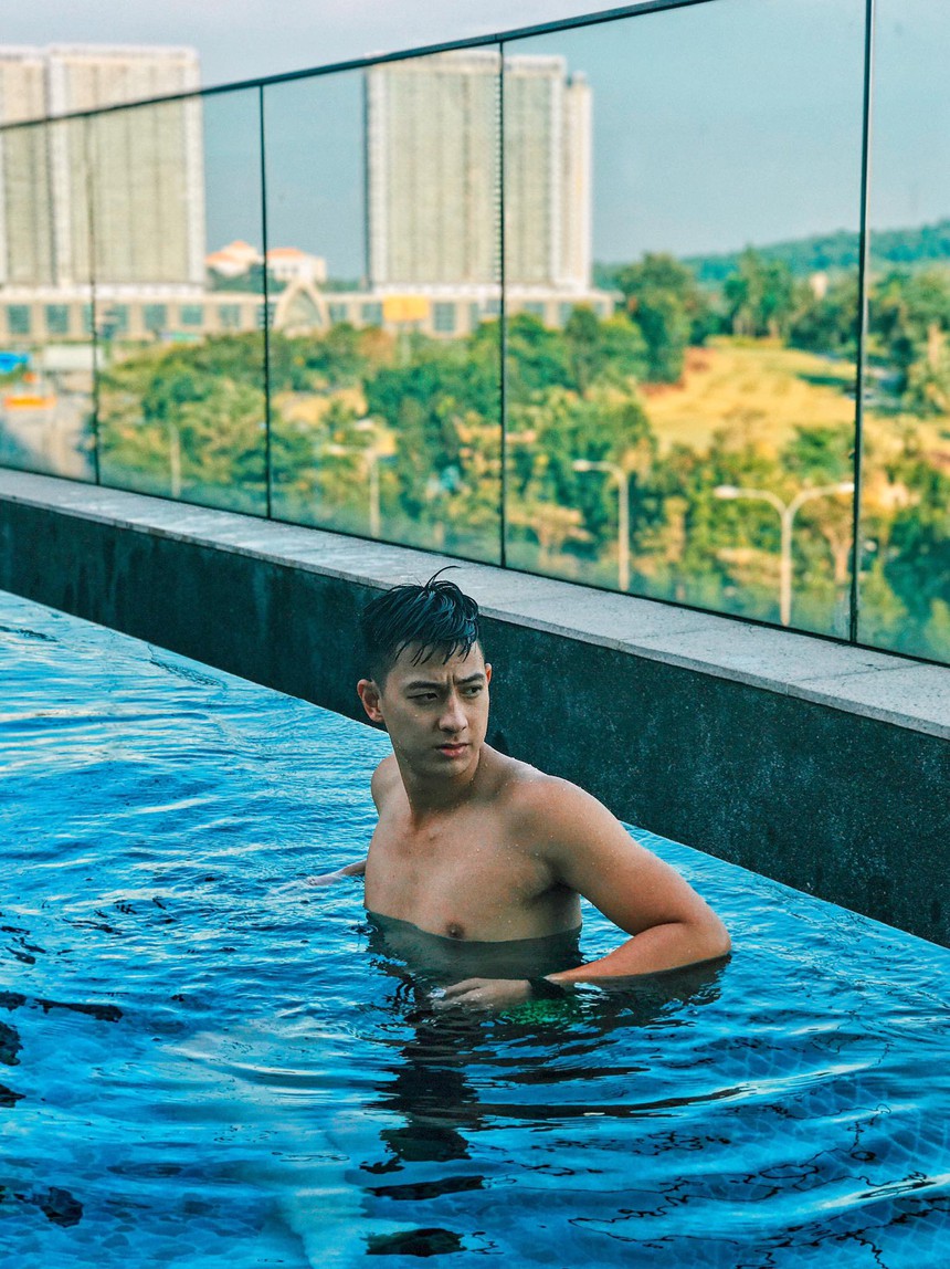 'Hoàng tử cầu lông Phạm Hồng Nam bất ngờ vắng mặt tại SEA Games 32, hé lộ chuyện kết hôn - Ảnh 9.