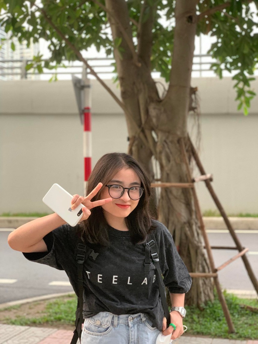 Thực hư về trào lưu tìm người yêu qua “mặt trăng”, các cặp đôi thử độ tương thích nhờ “Moon Phase” - Ảnh 2.