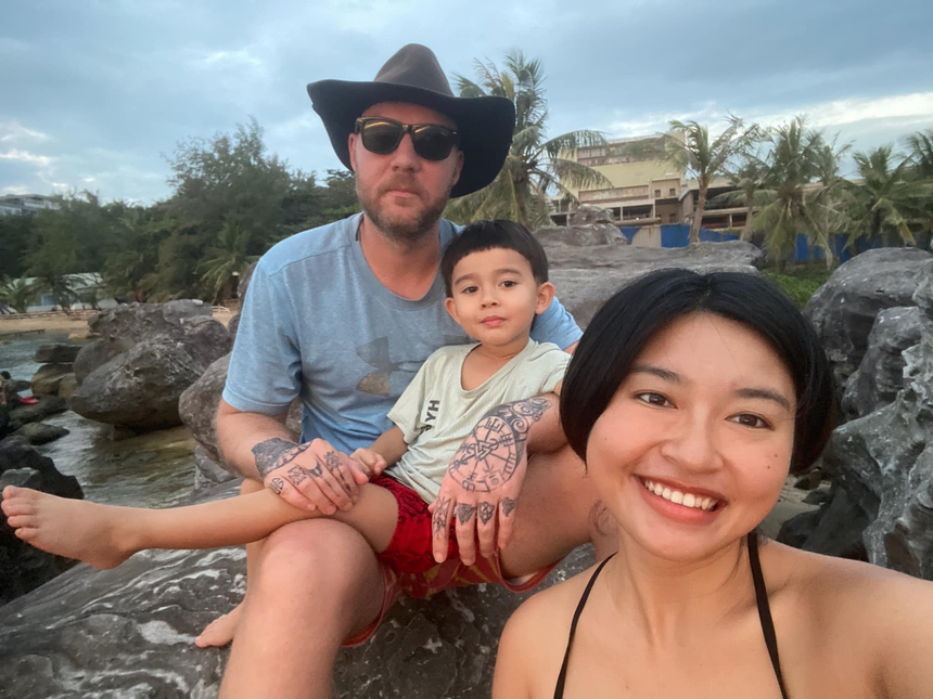 Chồng Tây nghỉ việc cùng vợ bỏ phố ra đảo Phú Quốc ở,  8 tháng “vật vã” vì giá rau thịt đắt gấp 1,5 lần - Ảnh 1.