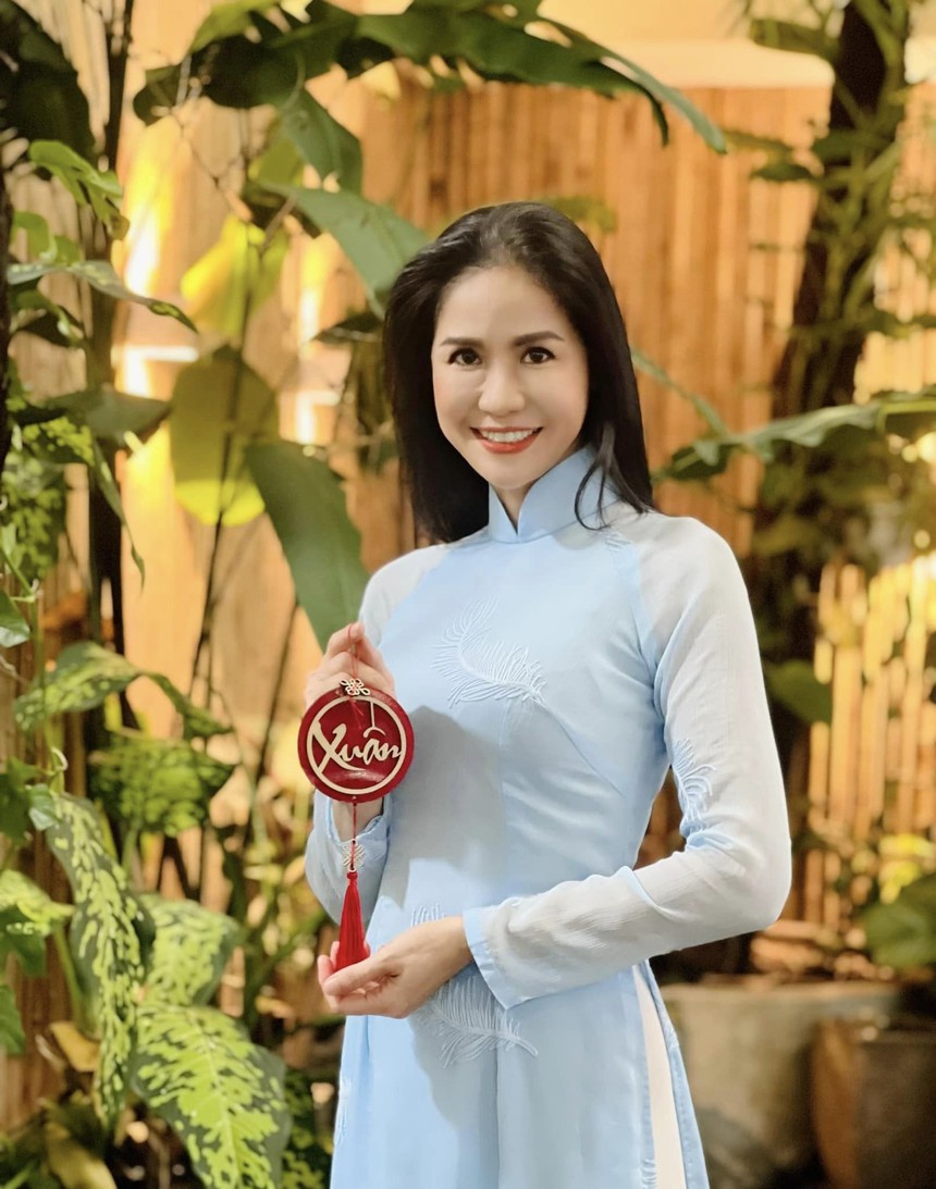 Diễn viên Đào Vân Anh: Làm mẹ đơn thân 'một mình lo trăm thứ tiền' vẫn trẻ đẹp ở tuổi U50 - Ảnh 1.