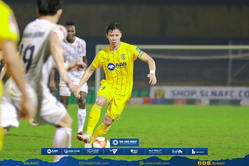 Bóng đá Việt Nam ngày 7/4: SLNA vs Bình Dương (18h00), Nam Định vs Khánh Hòa (18h00) - Ảnh 1. Bóng đá Việt Nam ngày 7/4: SLNA vs Bình Dương (18h00), Nam Định vs Khánh Hòa (18h00) - Ảnh 1.