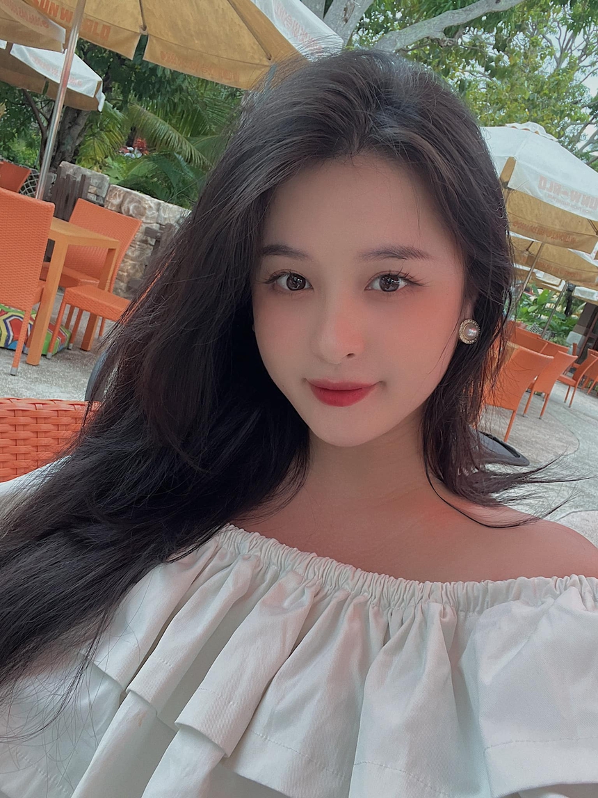 Được khen nhan sắc thăng hạng sau sinh, Thảo Nari vẫn chưa 'vừa lòng' ở một điểm - Ảnh 1. Được khen nhan sắc thăng hạng sau sinh, Thảo Nari vẫn chưa 'vừa lòng' ở một điểm - Ảnh 1.