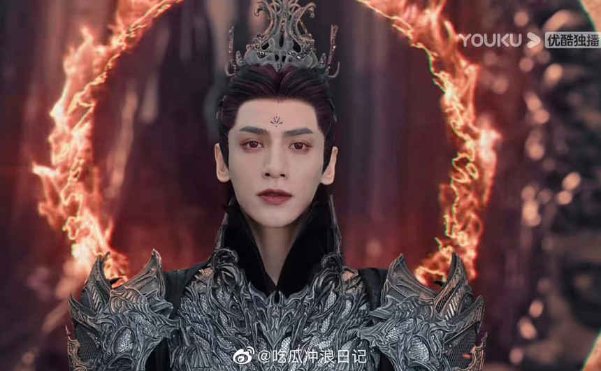 Xem nam chính 'Trường nguyệt tẫn minh' mà tưởng... nữ chính: Makeup lố như hát tuồng, đến cảnh nóng là 'tuột hết mood' - Ảnh 3. Xem nam chính 'Trường nguyệt tẫn minh' mà tưởng... nữ chính: Makeup lố như hát tuồng, đến cảnh nóng là 'tuột hết mood' - Ảnh 3.