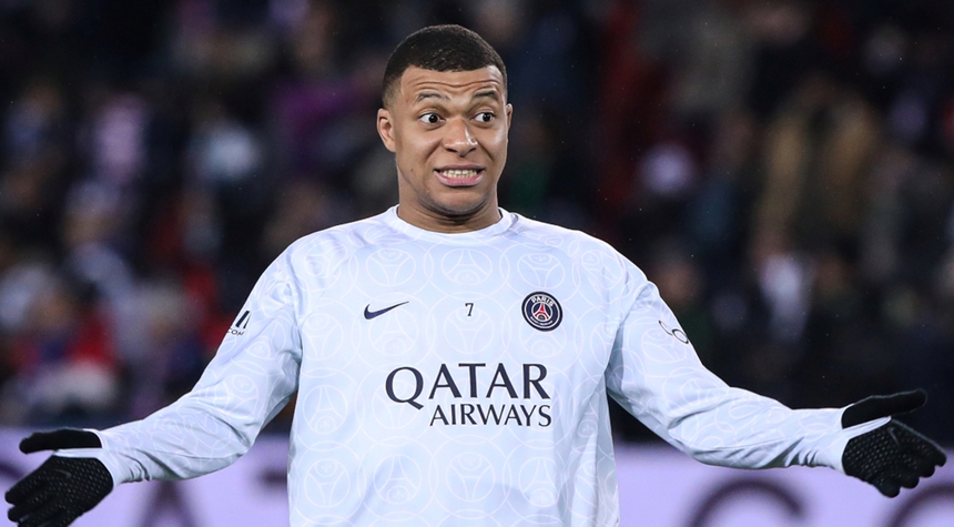 Tin nóng bóng đá sáng 7/4: Ronaldo nói gì trước khả năng tái ngộ Mourinho? MU bị phạt - Ảnh 3.