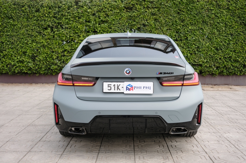 Thợ Việt lột xác BMW 330i cũ thành bản mới trong 2 ngày: Toàn hàng chính hãng, hết 140 triệu đồng  - Ảnh 7.