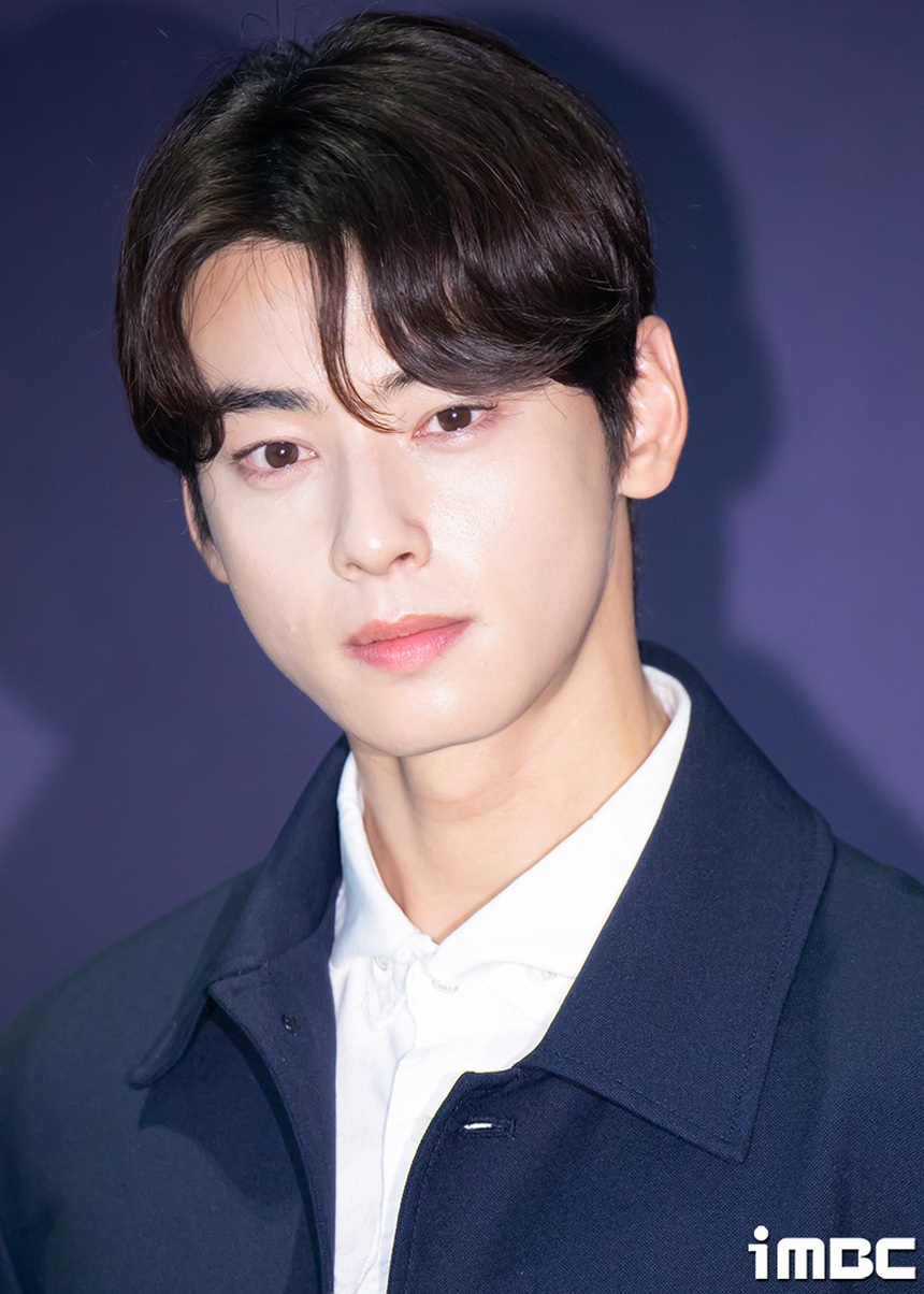 Hé lộ hình ảnh đầu tiên từ hôn lễ 2 tỷ của Lee Seung Gi: An ninh nghiêm ngặt, dàn sao hội tụ đông như lễ trao giải - Ảnh 6.