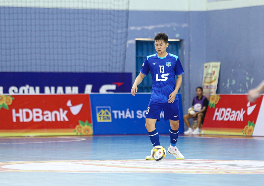 Thẻ đỏ, kịch tính cao trào ở giải futsal VĐQG 2023 - Ảnh 1.