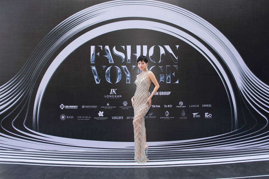 Sao Việt 'chặt chém' bằng váy áo cực căng: Phương Nhi bất ngờ hở bạo, Thanh Thủy mặc váy xuyên thấu chưa sốc bằng mỹ nhân lộ 'phụ tùng' - Ảnh 9.