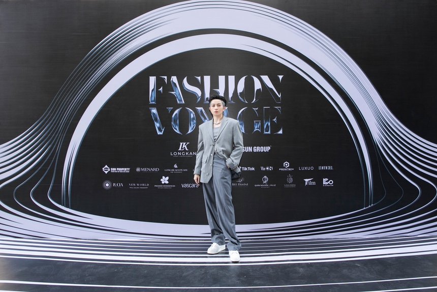 Sao Việt 'chặt chém' bằng váy áo cực căng: Phương Nhi bất ngờ hở bạo, Thanh Thủy mặc váy xuyên thấu chưa sốc bằng mỹ nhân lộ 'phụ tùng' - Ảnh 14.