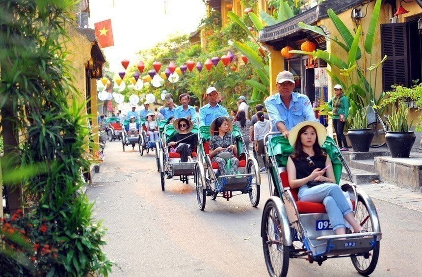 Thư robot: 'Yêu ở đâu thì yêu…' - Ảnh 1. Thư robot: 'Yêu ở đâu thì yêu…' - Ảnh 1.