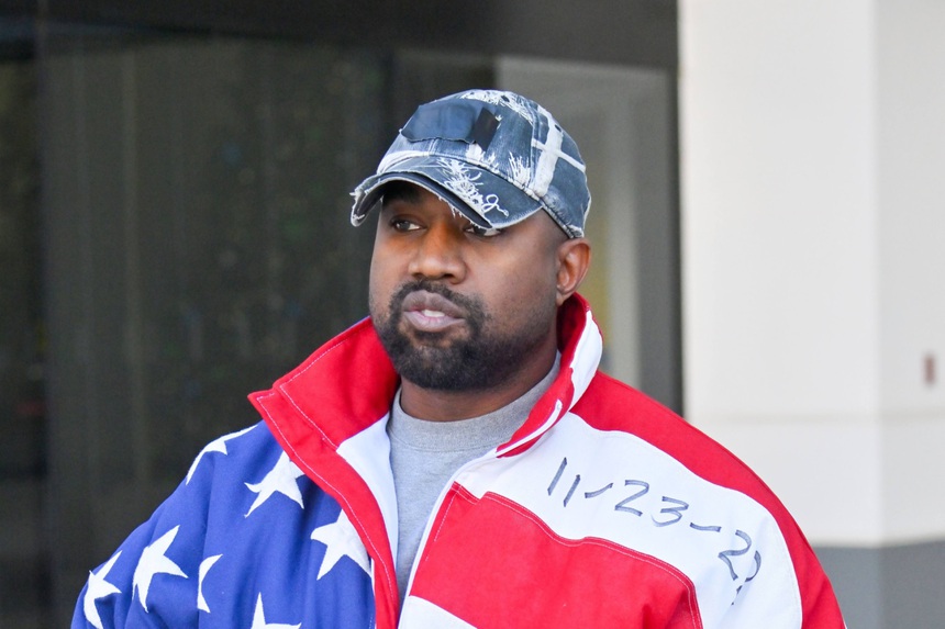 Trường học do Kanye West thành lập bị tố 'giống như bệnh viện tâm thần' - Ảnh 1. Trường học do Kanye West thành lập bị tố 'giống như bệnh viện tâm thần' - Ảnh 1.