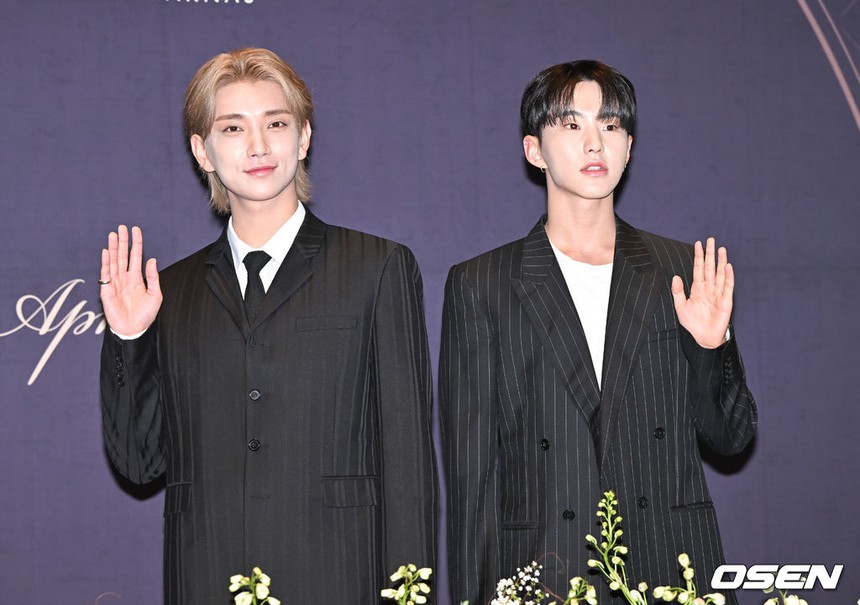 Nửa showbiz Hàn đổ bộ hôn lễ Lee Seung Gi: Đông như đi thảm đỏ, ai cũng bị đèn flash hại phát sợ nhưng 1 nam thần soái bất chấp - Ảnh 18.