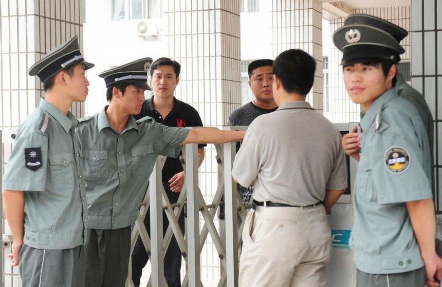 Vay tiền mua nhà gần khu đất sắp có KCN, sau 21 năm tôi chỉ làm bảo vệ cũng dư giả sống: Lãi gấp 62 lần, ung dung kiếm gần 30 triệu đồng/tháng - Ảnh 1.