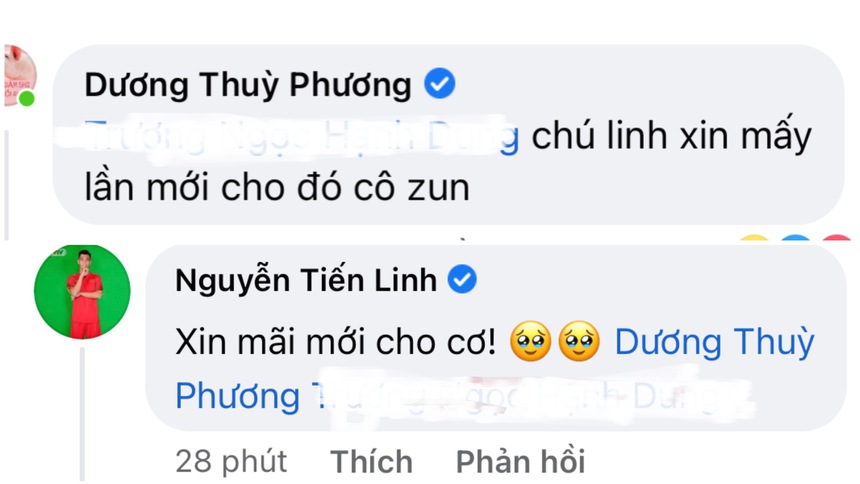 Ngôi sao tuyển Việt Nam hot rần rần nhưng vẫn bị một người từ chối chụp ảnh cùng - Ảnh 2. Ngôi sao tuyển Việt Nam hot rần rần nhưng vẫn bị một người từ chối chụp ảnh cùng - Ảnh 2.