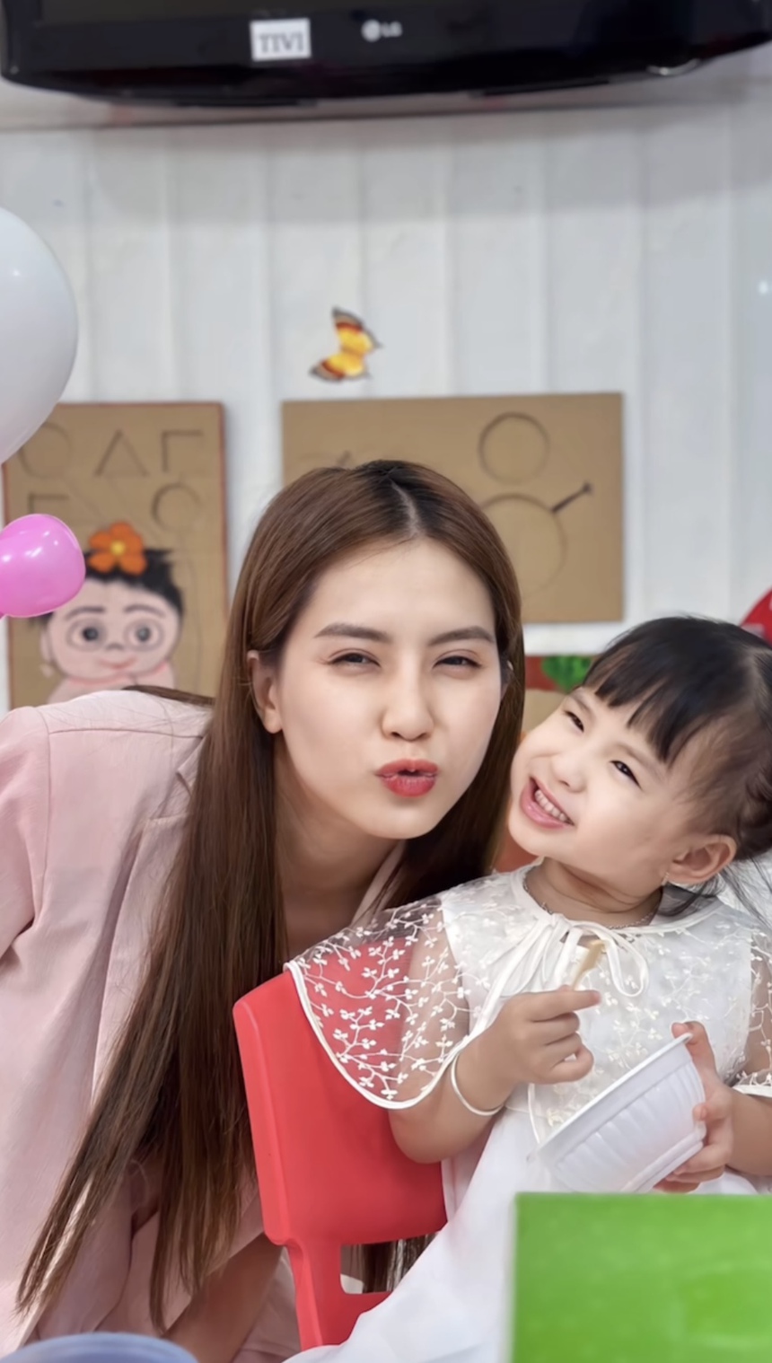 Thiên An có động thái mới giữa lúc bị đào lại loạt khoảnh khắc tình cảm bên Hồ Quang Hiếu - Ảnh 3. Thiên An có động thái mới giữa lúc bị đào lại loạt khoảnh khắc tình cảm bên Hồ Quang Hiếu - Ảnh 3.