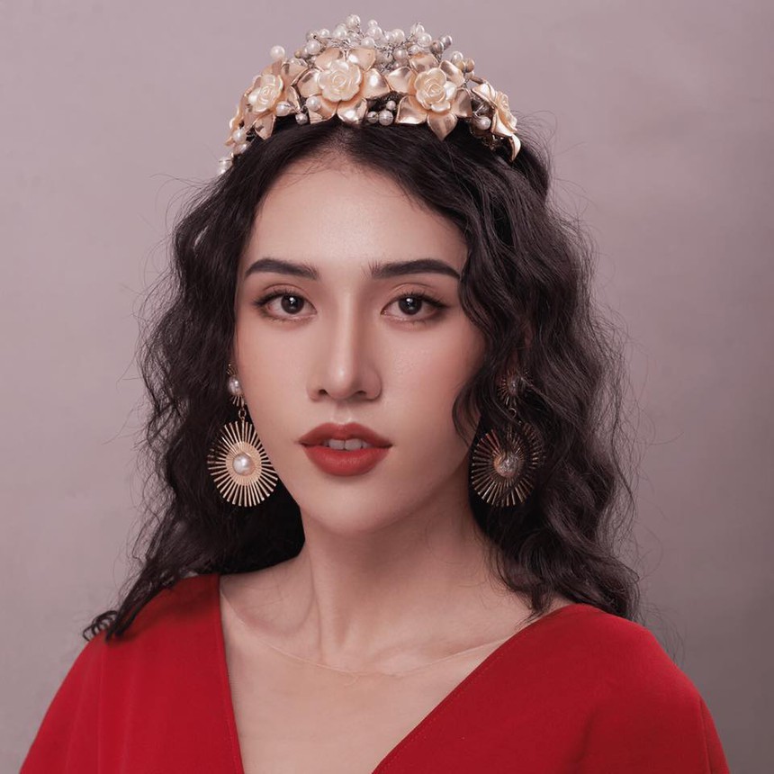 Nhan sắc 'lột xác' ngoạn mục của Dịu Thảo - Tân Hoa hậu Chuyển giới: Từ cậu bé khôi ngô đến mỹ nhân nóng bỏng - Ảnh 6.