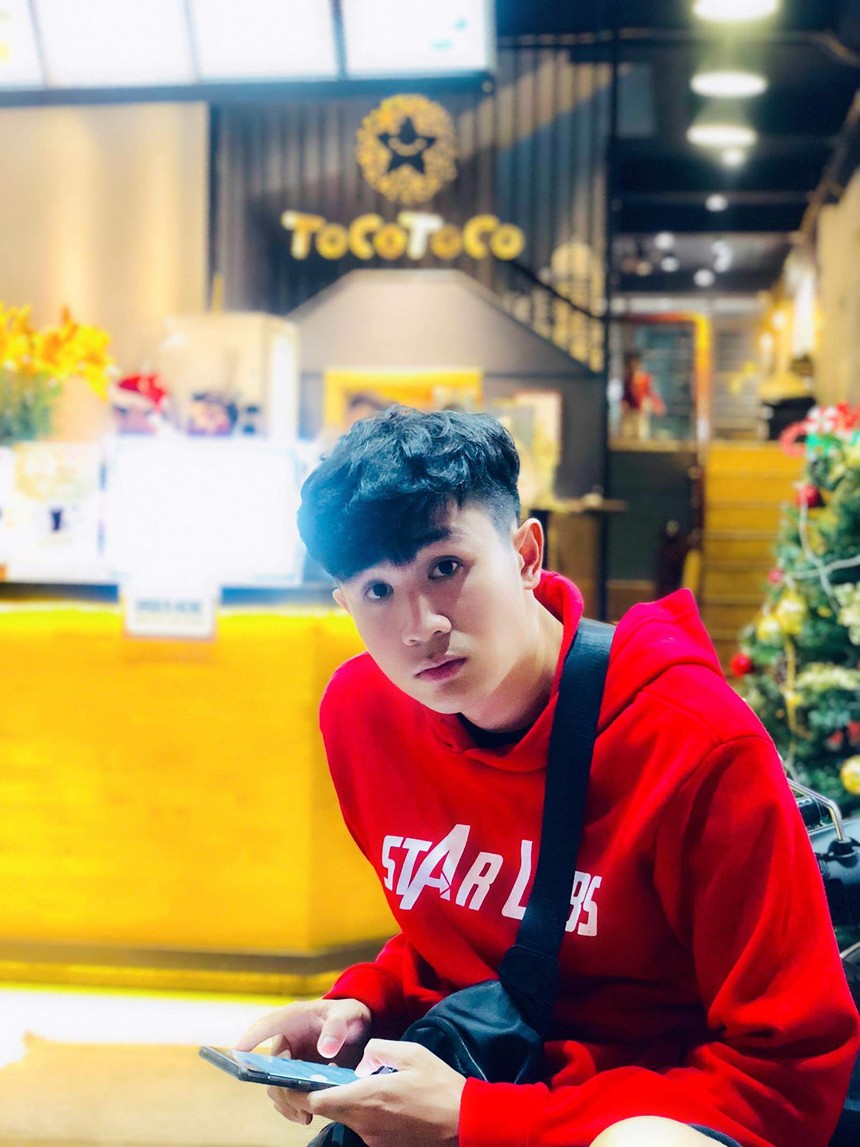 Tiền đạo 1m82 đóng vai người yêu của Bùi Tiến Dũng năm nào giờ đã chuẩn bị kết hôn - Ảnh 9.