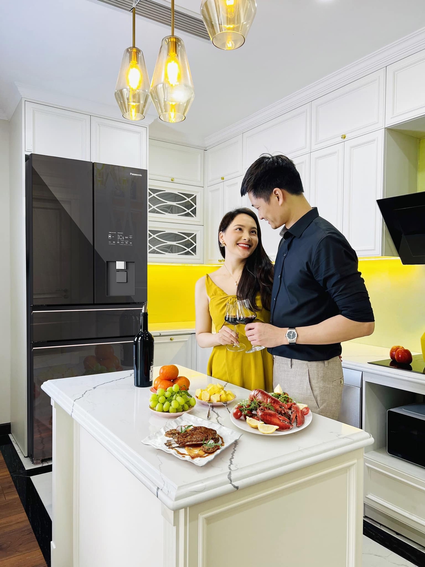 Diễn viên Bảo Thanh giàu cỡ nào: Loạt xe sang tiền tỷ, biệt thự chỉ để nghỉ dưỡng và tiết kiệm bằng "vài tờ hồng đỏ"  - Ảnh 5.