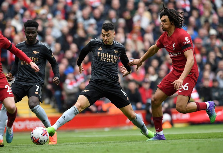 Arsenal dẫn trước 2 bàn nhưng vẫn chỉ cầm 1 điểm rời sân Liverpool - Ảnh 1.