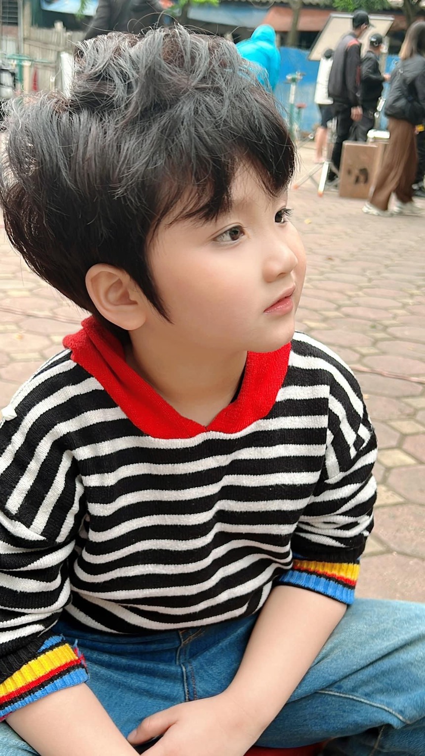 "Gia đình mình vui bất thình lình": Lộ phiên bản 20 năm trước của Thanh Sơn, fan háo hức được xem phim thời quá khứ - Ảnh 3.