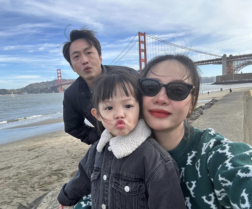 Đàm Thu Trang khoe bụng vượt mặt và nhan sắc 0% son phấn khi nghỉ dưỡng sang chảnh bên ái nữ hào môn  - Ảnh 5.