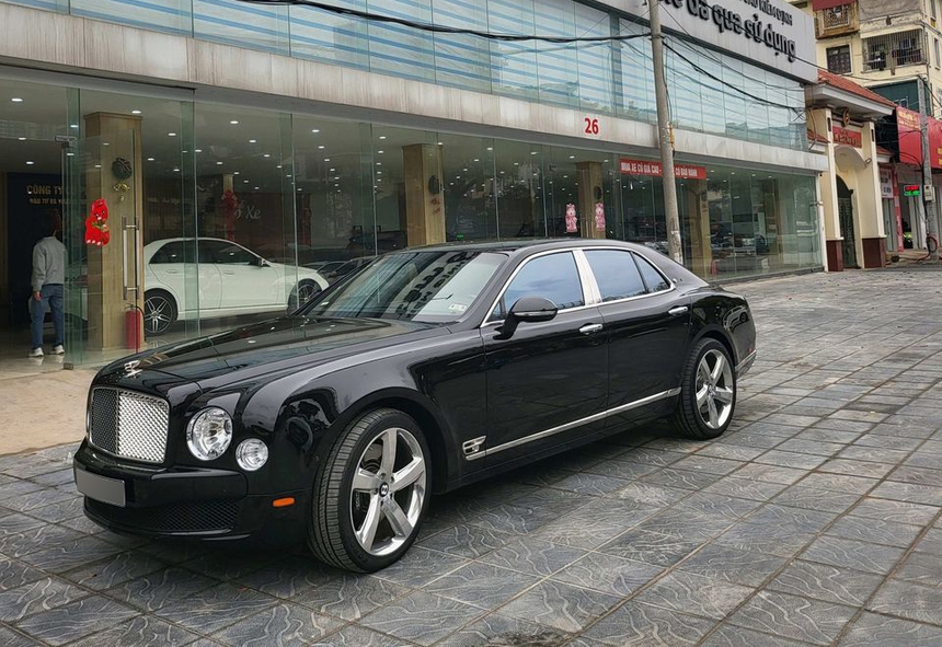 Tròn 10 năm tuổi, Bentley Mulsanne Le Mans Edition độc nhất Việt Nam bán lại vẫn đắt ngang 2 chiếc ‘Mẹc’ S-Class mới cứng - Ảnh 6. Tròn 10 năm tuổi, Bentley Mulsanne Le Mans Edition độc nhất Việt Nam bán lại vẫn đắt ngang 2 chiếc ‘Mẹc’ S-Class mới cứng - Ảnh 6.