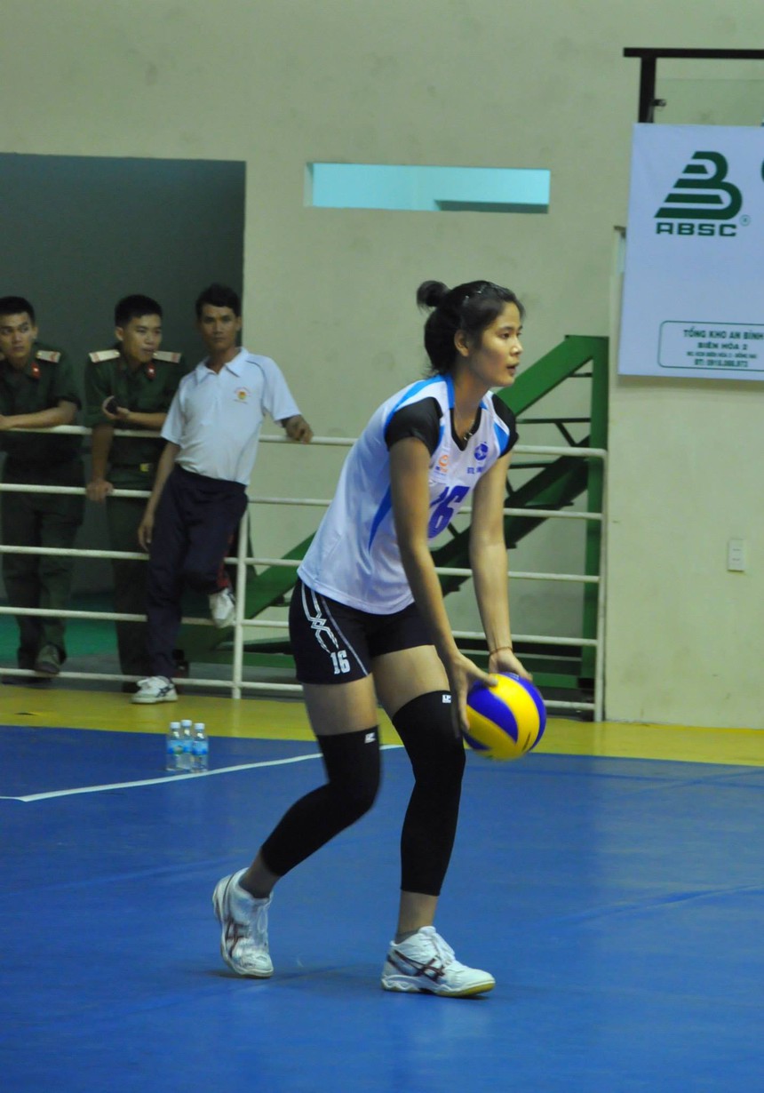 Bùi Thị Ngà là một trong những phụ công xuất sắc nhất trong lịch sử bóng chuyền nữ Việt Nam và CLB BTL Thông Tin