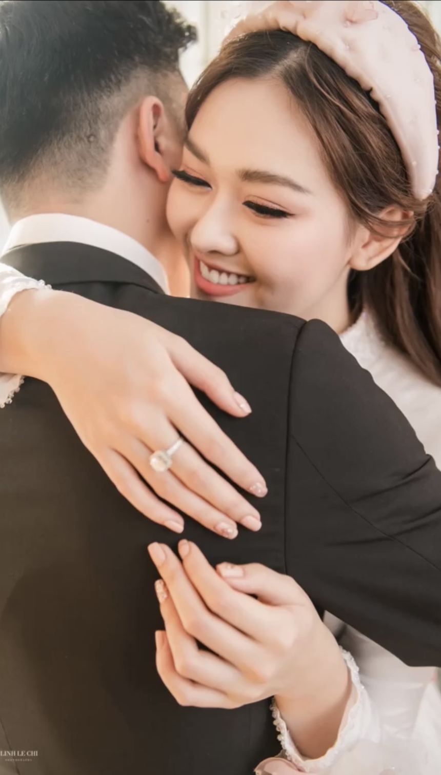 Á hậu Vbiz kết hôn năm 20 tuổi tiết lộ thay đổi khác biệt sau 4 năm, quyết làm điều này với chồng hơn 9 tuổi  - Ảnh 4.