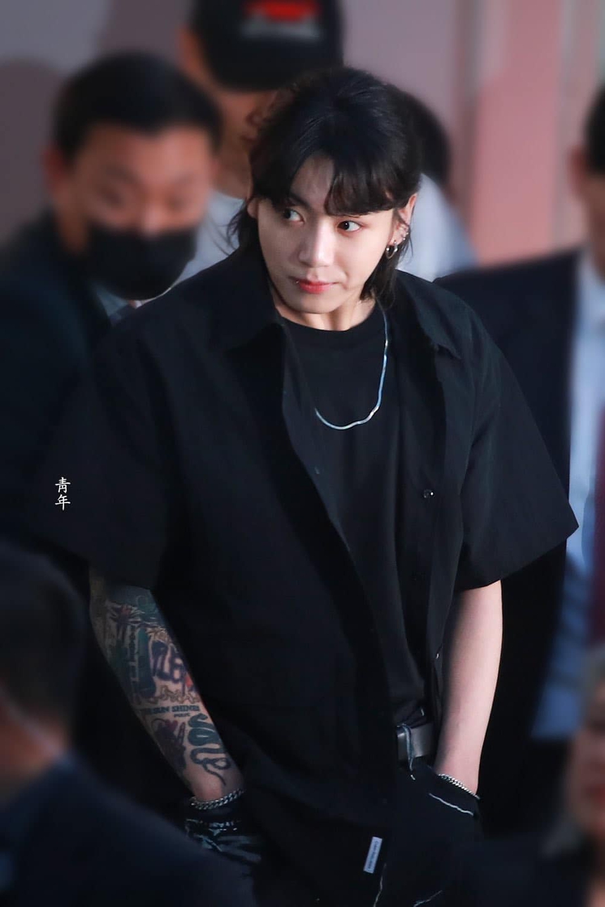 Jennie (BLACKPINK) đứng ngay gần Jungkook (BTS) tại sự kiện khủng: V được réo gọi ngay và luôn  - Ảnh 5.