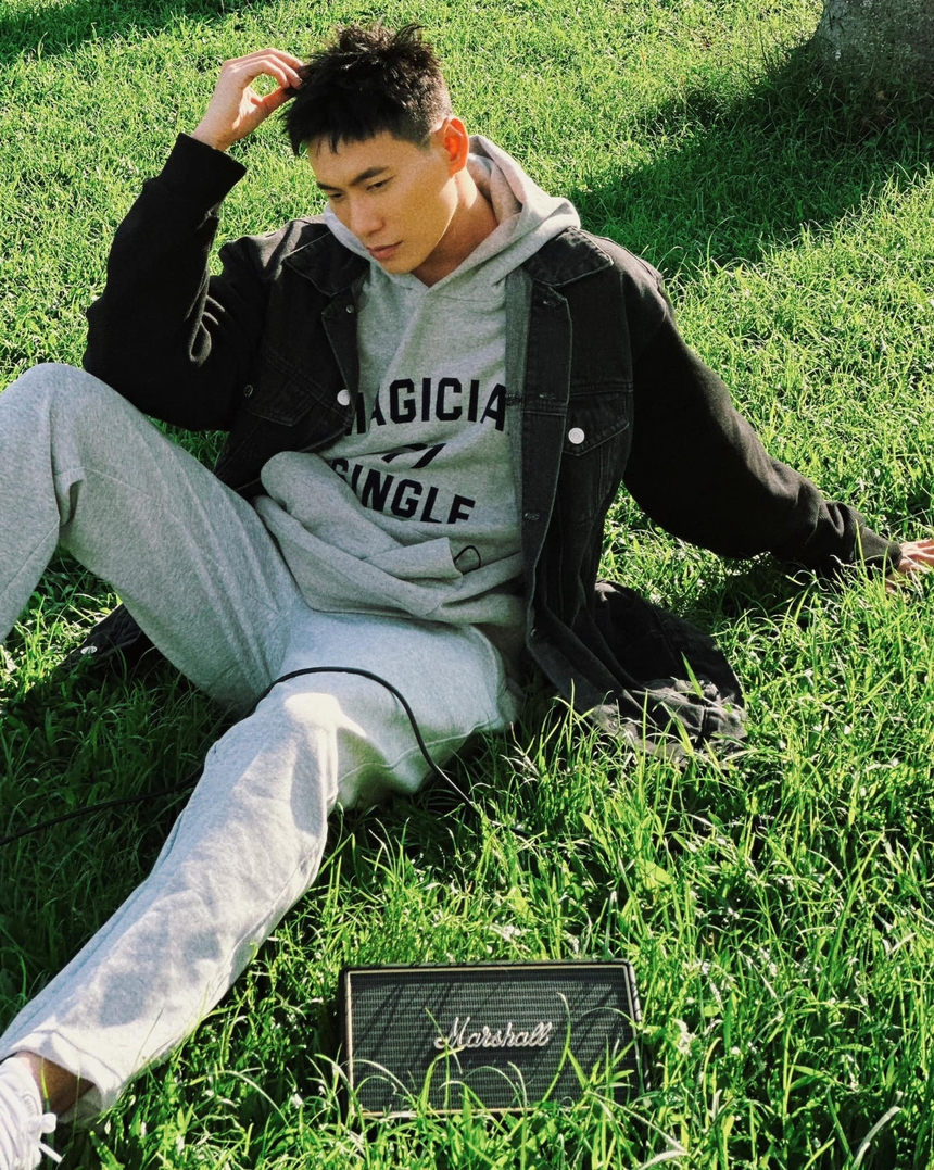 Kiều Minh Tuấn khoe body tại phòng tập, vẻ ngoài lột xác hậu chia tay - Ảnh 5.